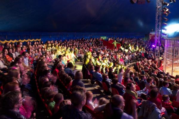 Chapiteau  | © Festival International du Cirque de Bayeux