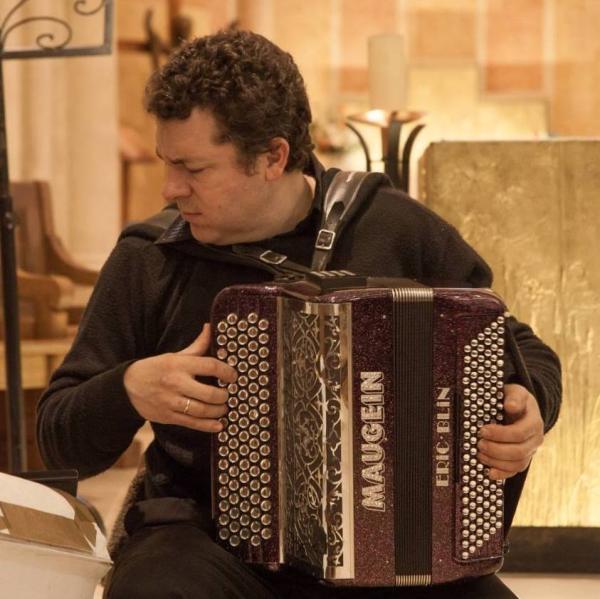 Eric-Blin-Accordeoniste-Classique--Photo-libre-de-droits-.jpg | © Eric Blin